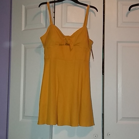 Speechless Dresses & Skirts - Speechless yellow dress